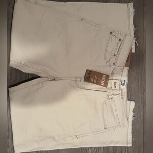 Brand New Woman’s High Rise Jeans